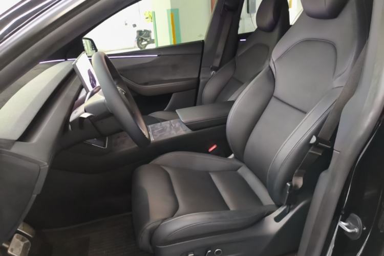 Used Tesla Model Y L 2025 Model Long-Range All-Wheel-Drive Version Left Front Seat