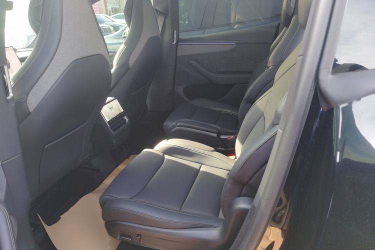 Used Tesla Model Y L 2025 Model Long-Range All-Wheel-Drive Version Left Rear Seat