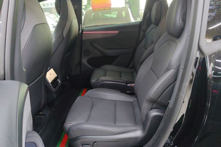 Used Tesla Model Y L 2025 Model Long-Range All-Wheel-Drive Version Left Rear Seat