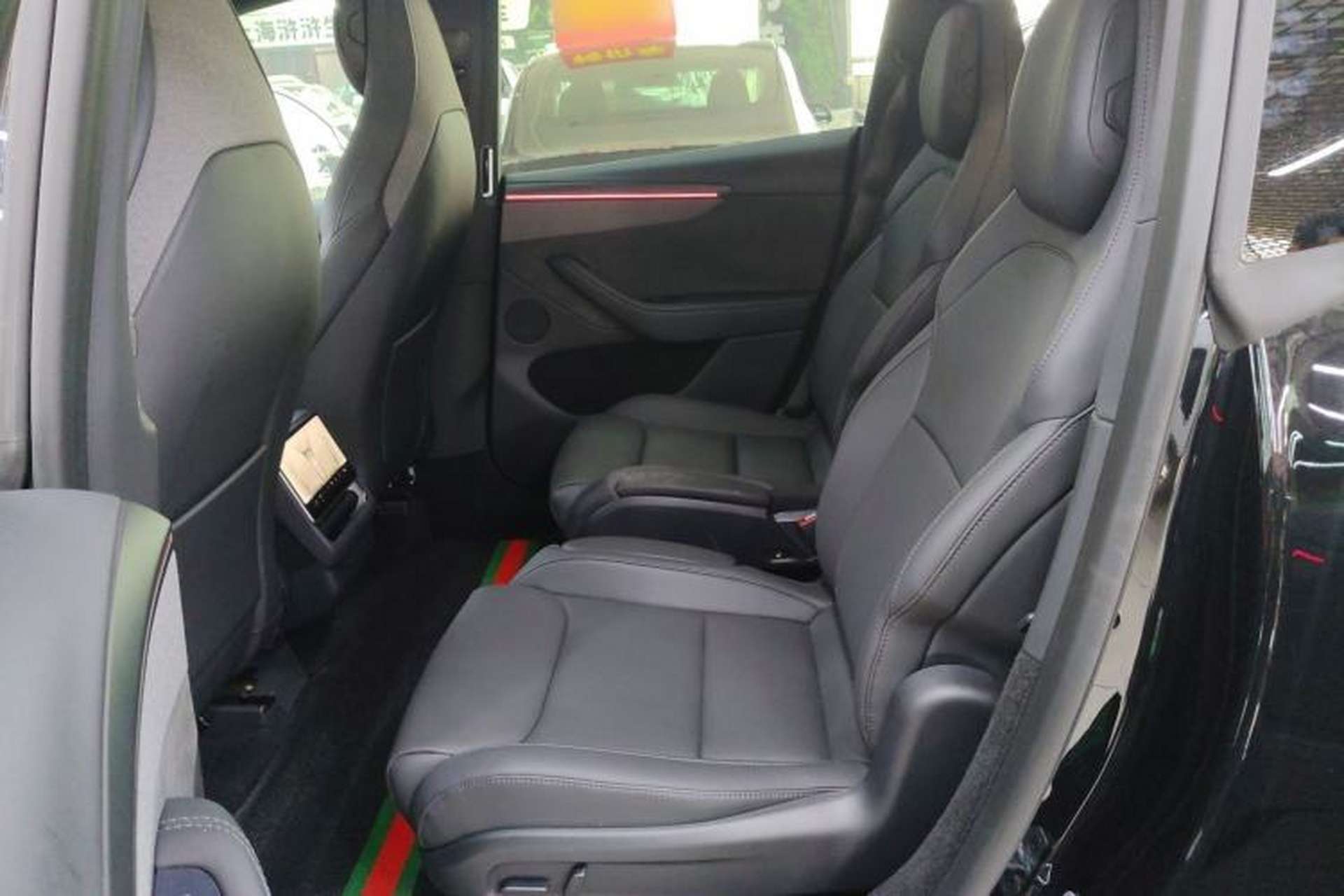 Used Tesla Model Y L 2025 Model Long-Range All-Wheel-Drive Version Left Rear Seat