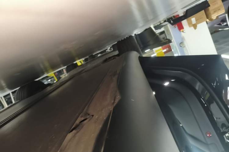 Used Tesla Model Y L 2025 Model Long-Range All-Wheel-Drive Version Left Side Sill