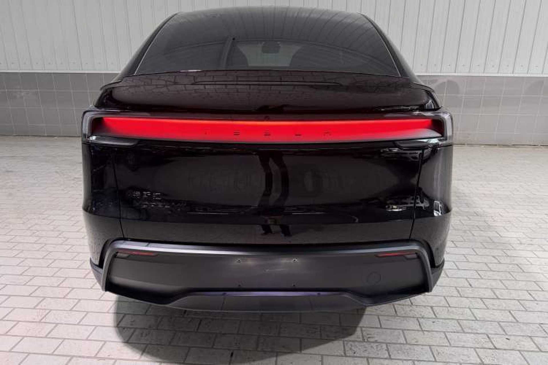 Used Tesla Model Y L 2025 Model Long-Range All-Wheel-Drive Version Rear