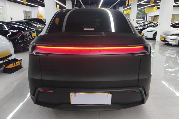 Used Tesla Model Y L 2025 Model Long-Range All-Wheel-Drive Version Rear