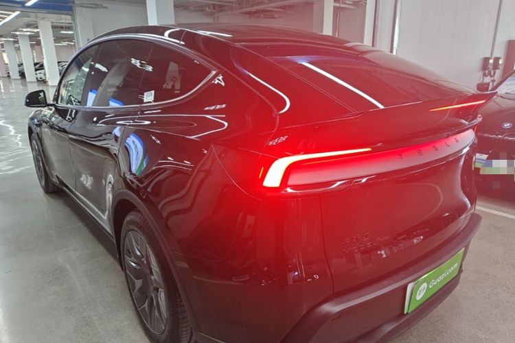 Used Tesla Model Y L 2025 Model Long-Range All-Wheel-Drive Version Rear Left 45 Deg