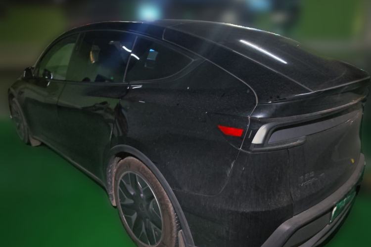 Used Tesla Model Y L 2025 Model Long-Range All-Wheel-Drive Version Rear Left 45 Deg