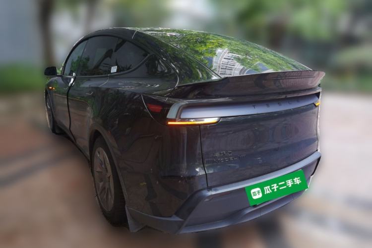 Used Tesla Model Y L 2025 Model Long-Range All-Wheel-Drive Version Rear Left 45 Deg