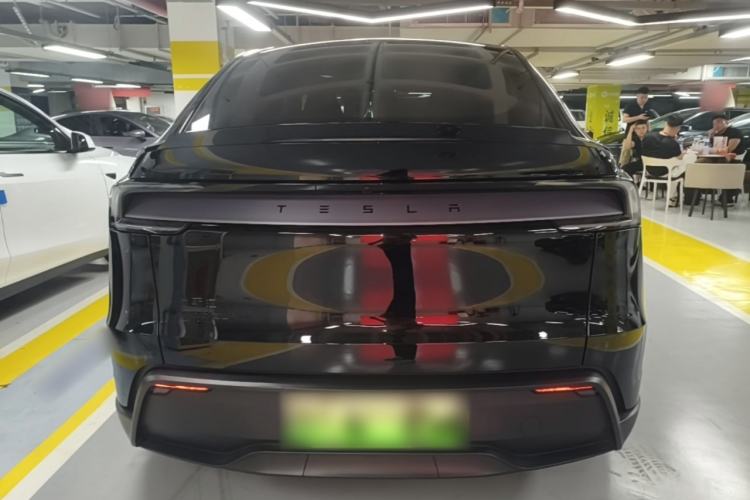 Used Tesla Model Y L 2025 Model Long-Range All-Wheel-Drive Version Rear