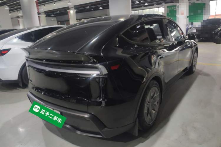 Used Tesla Model Y L 2025 Model Long-Range All-Wheel-Drive Version Rear Right 45 Deg