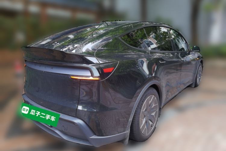 Used Tesla Model Y L 2025 Model Long-Range All-Wheel-Drive Version Rear Right 45 Deg