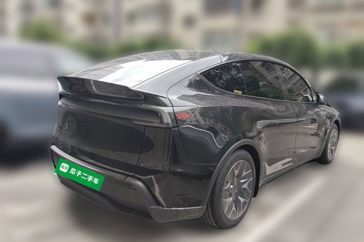 Used Tesla Model Y L 2025 Model Long-Range All-Wheel-Drive Version Rear Right 45 Deg