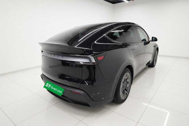 Used Tesla Model Y L 2025 Model Long-Range All-Wheel-Drive Version Rear Right 45 Deg