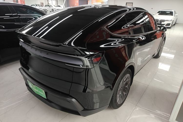 Used Tesla Model Y L 2025 Model Long-Range All-Wheel-Drive Version Rear Right 45 Deg