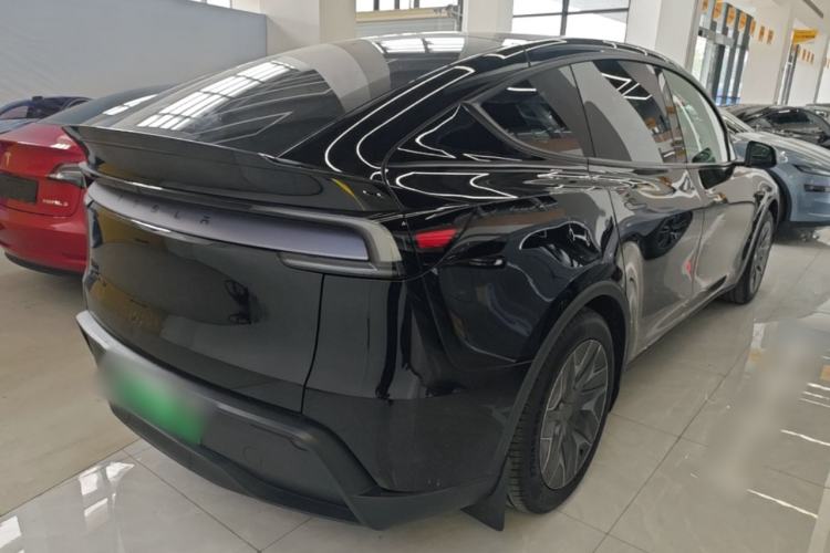 Used Tesla Model Y L 2025 Model Long-Range All-Wheel-Drive Version Rear Right 45 Deg