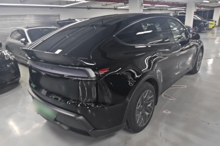 Used Tesla Model Y L 2025 Model Long-Range All-Wheel-Drive Version Rear Right 45 Deg