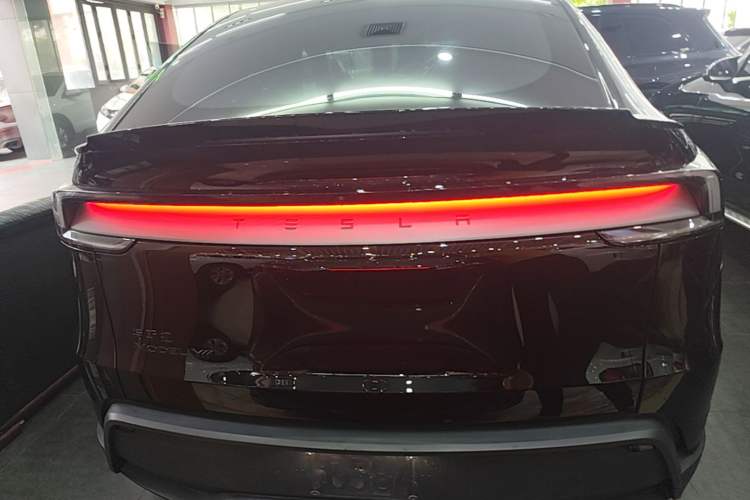 Used Tesla Model Y L 2025 Model Long-Range All-Wheel-Drive Version Rear