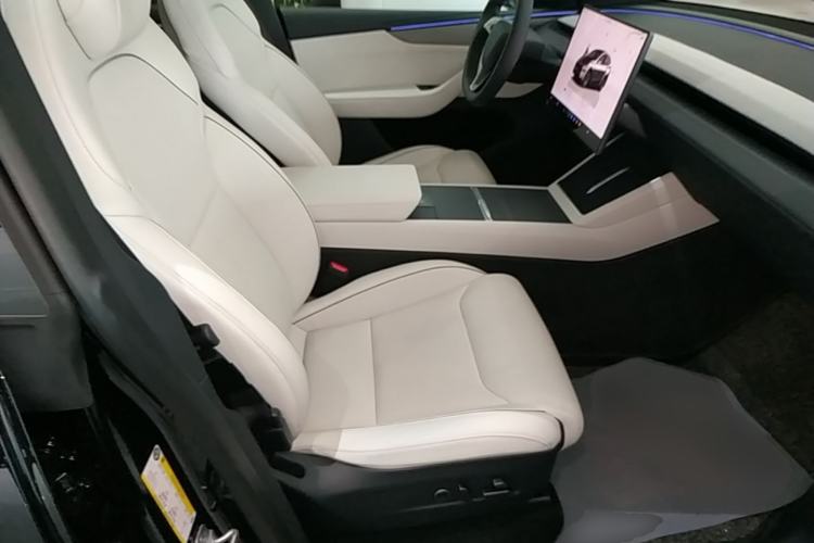 Used Tesla Model Y L 2025 Model Long-Range All-Wheel-Drive Version Right Front Seat