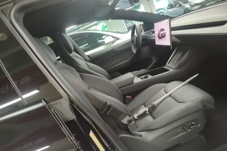 Used Tesla Model Y L 2025 Model Long-Range All-Wheel-Drive Version Right Front Seat