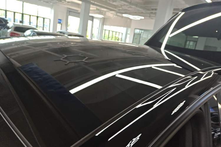 Used Tesla Model Y L 2025 Model Long-Range All-Wheel-Drive Version Roof