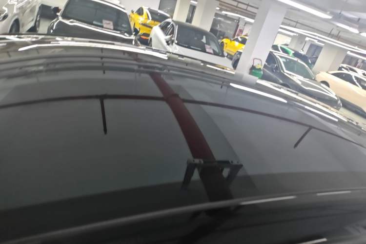 Used Tesla Model Y L 2025 Model Long-Range All-Wheel-Drive Version Roof