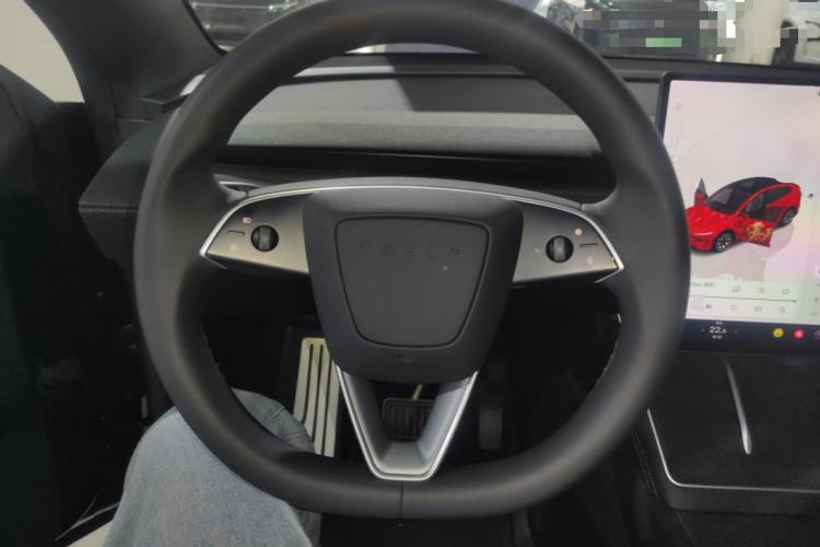 Used Tesla Model Y L 2025 Model Long-Range All-Wheel-Drive Version Steering Wheel