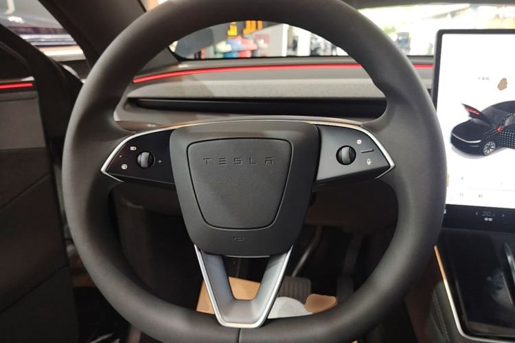 Used Tesla Model Y L 2025 Model Long-Range All-Wheel-Drive Version Steering Wheel