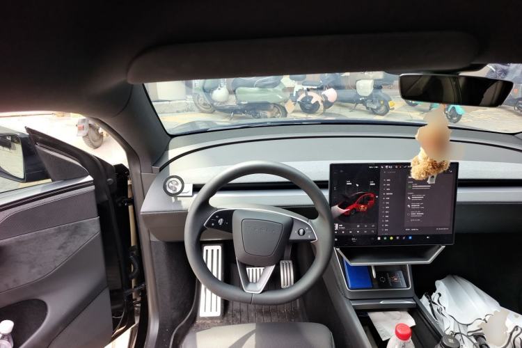 Used Tesla Model Y L 2025 Model Long-Range All-Wheel-Drive Version Steering Wheel
