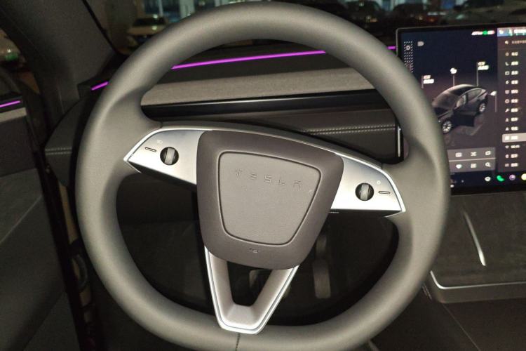 Used Tesla Model Y L 2025 Model Long-Range All-Wheel-Drive Version Steering Wheel