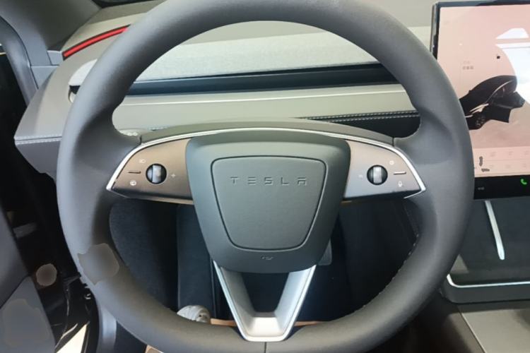 Used Tesla Model Y L 2025 Model Long-Range All-Wheel-Drive Version Steering Wheel