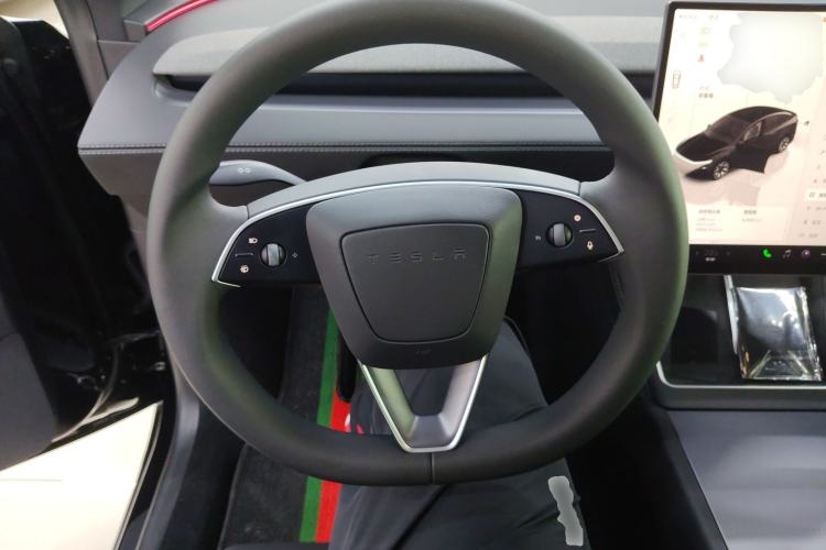 Used Tesla Model Y L 2025 Model Long-Range All-Wheel-Drive Version Steering Wheel