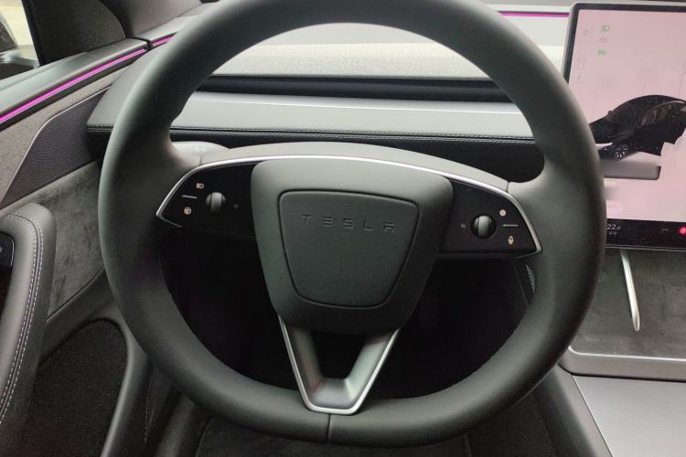 Used Tesla Model Y L 2025 Model Long-Range All-Wheel-Drive Version Steering Wheel