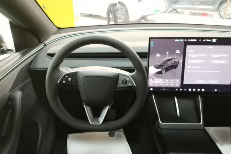 Used Tesla Model Y L 2025 Model Long-Range All-Wheel-Drive Version Steering Wheel