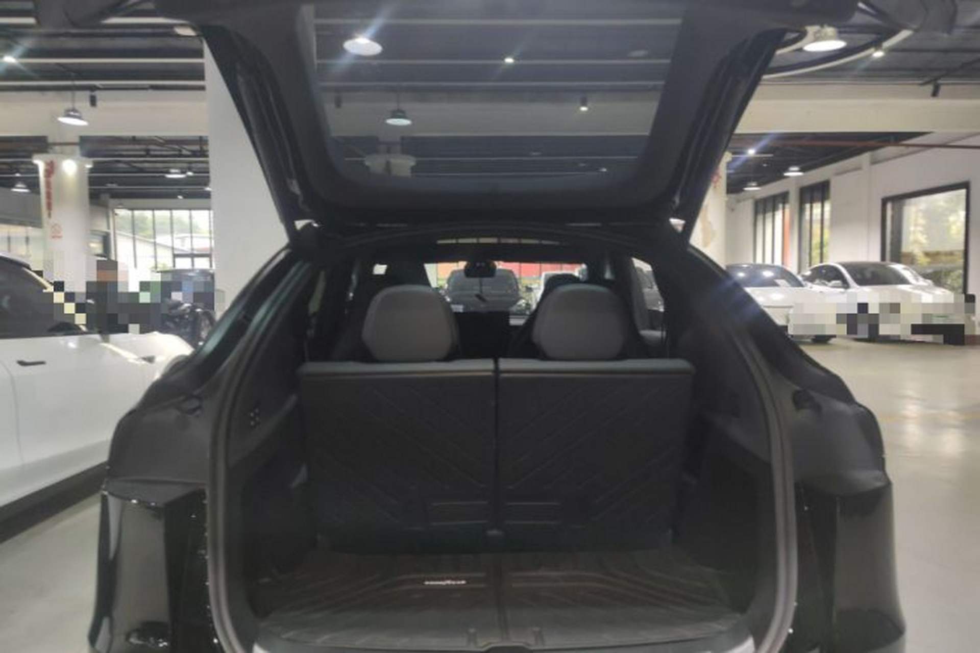 Used Tesla Model Y L 2025 Model Long-Range All-Wheel-Drive Version Trunk