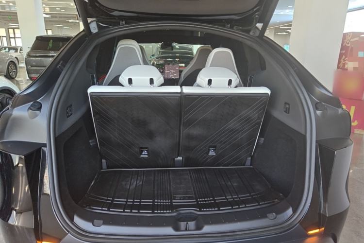 Used Tesla Model Y L 2025 Model Long-Range All-Wheel-Drive Version Trunk