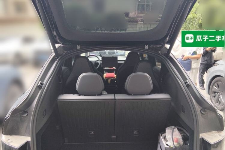 Used Tesla Model Y L 2025 Model Long-Range All-Wheel-Drive Version Trunk