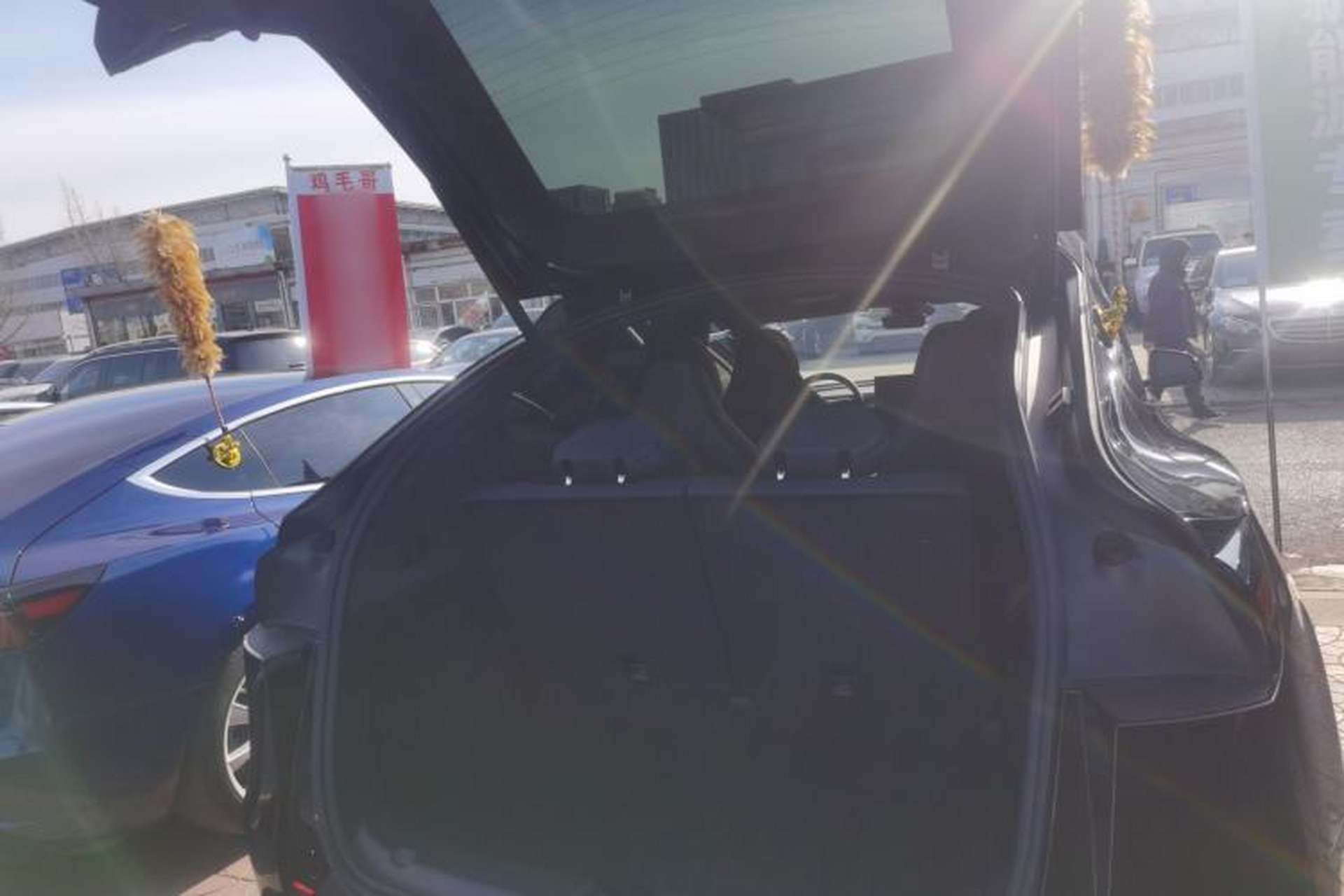 Used Tesla Model Y L 2025 Model Long-Range All-Wheel-Drive Version Trunk