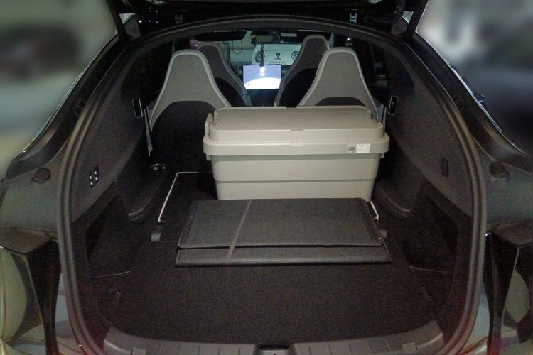 Used Tesla Model Y L 2025 Model Long-Range All-Wheel-Drive Version Trunk