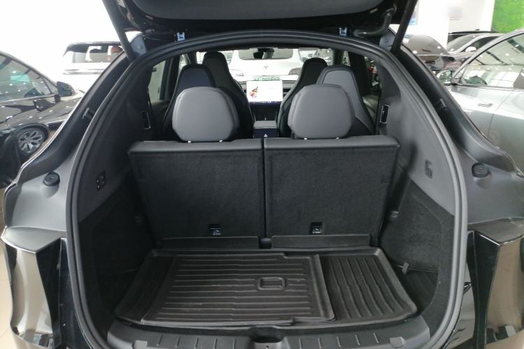Used Tesla Model Y L 2025 Model Long-Range All-Wheel-Drive Version Trunk