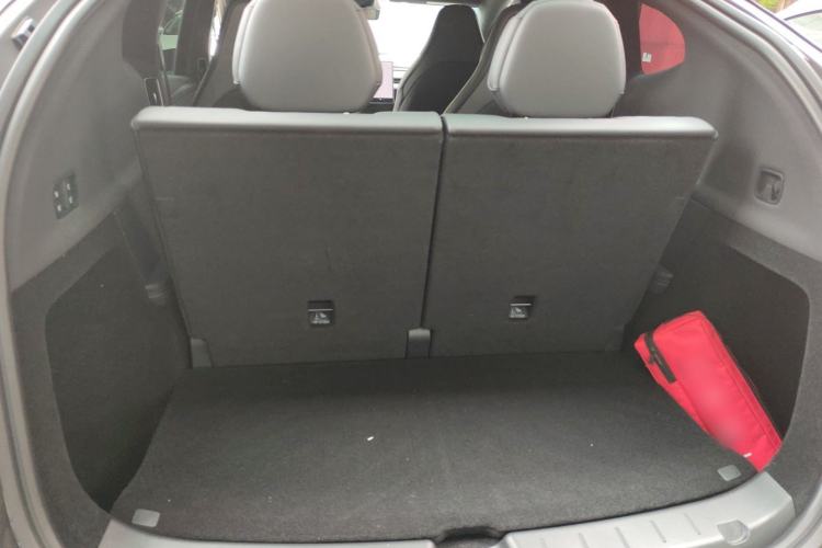 Used Tesla Model Y L 2025 Model Long-Range All-Wheel-Drive Version Trunk