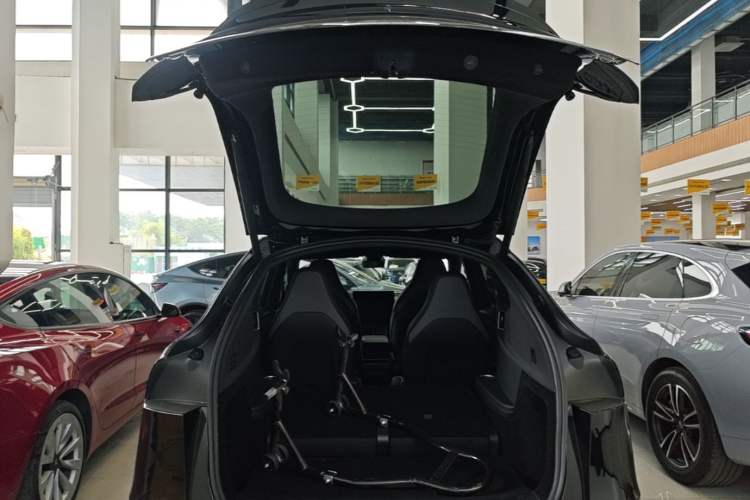 Used Tesla Model Y L 2025 Model Long-Range All-Wheel-Drive Version Trunk