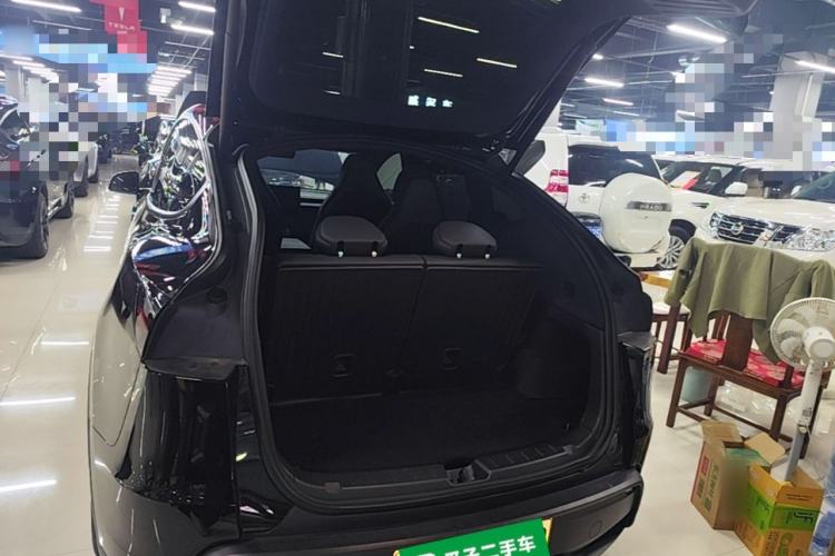 Used Tesla Model Y L 2025 Model Long-Range All-Wheel-Drive Version Trunk