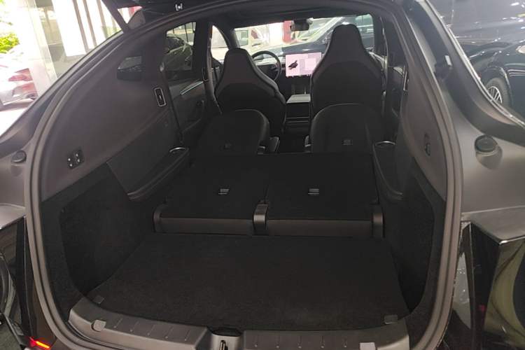 Used Tesla Model Y L 2025 Model Long-Range All-Wheel-Drive Version Trunk
