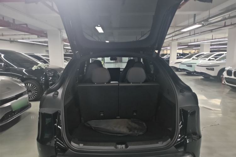 Used Tesla Model Y L 2025 Model Long-Range All-Wheel-Drive Version Trunk