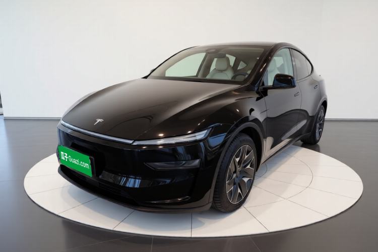 Tesla Model Y L 2025 Model Long-Range All-Wheel-Drive Version
