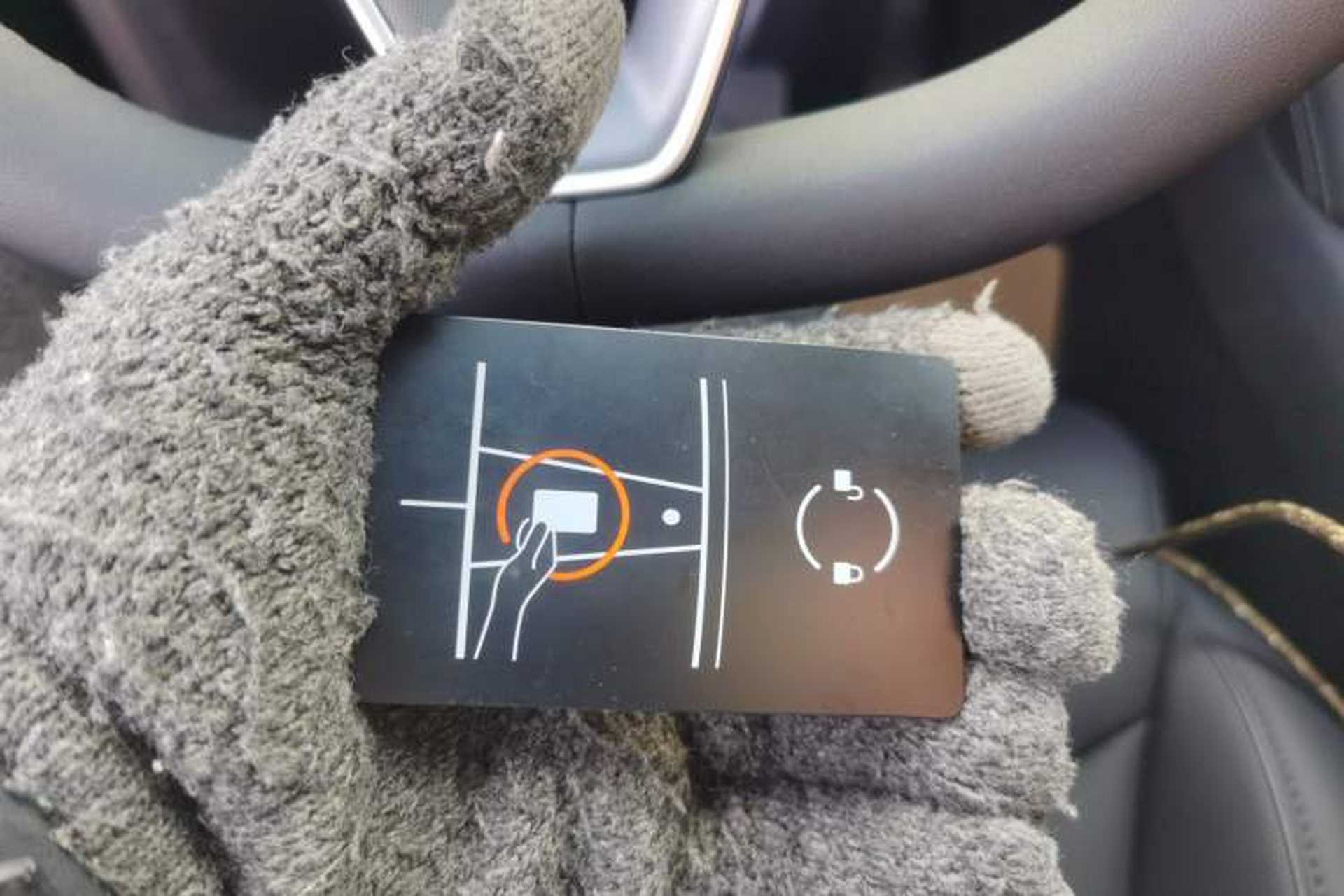 Used Tesla Model Y L 2025 Model Long-Range All-Wheel-Drive Version Vehicle Key