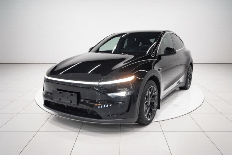 Tesla Model Y L 2025 Model Long-Range All-Wheel-Drive Version