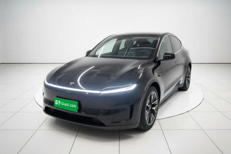 Tesla Model Y L 2025 Model Long-Range All-Wheel-Drive Version