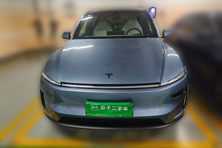 Used Tesla Model Y L 2025 Model Long-Range All-Wheel-Drive Version Front