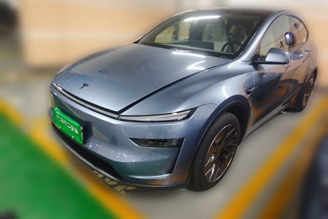 Used Tesla Model Y L 2025 Model Long-Range All-Wheel-Drive Version