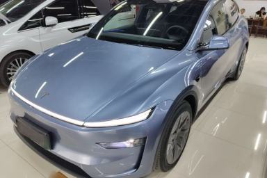 Used Tesla Model Y L 2025 Model Long-Range All-Wheel-Drive Version