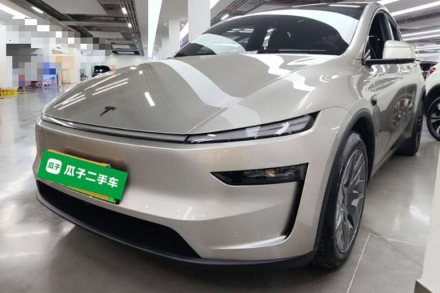 Used Tesla Model Y L 2025 Model Long-Range All-Wheel-Drive Version
